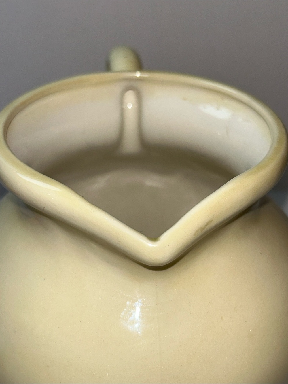 Vintage Unmarked Pottery Strawberry Pattern Ceramic Creamer or Syrup Pitcher - Picture 6 of 15